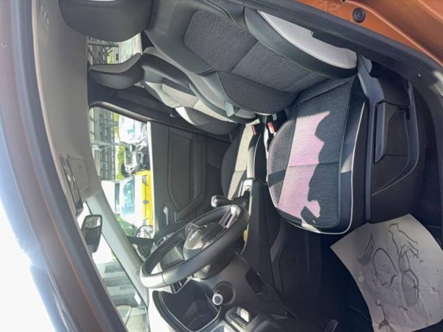 Renault Captur image 2