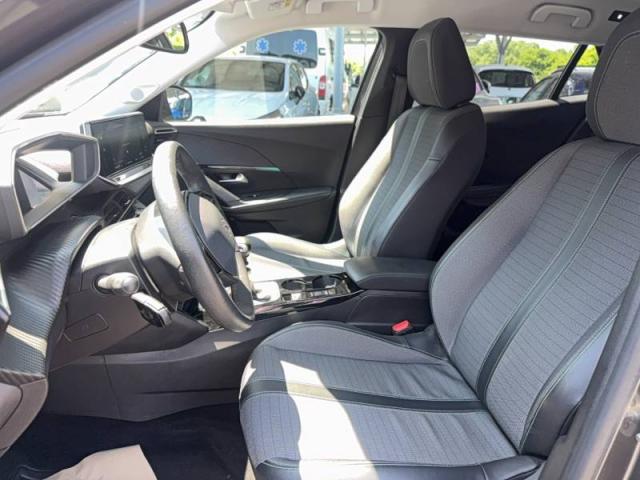 Peugeot 2008 image 7