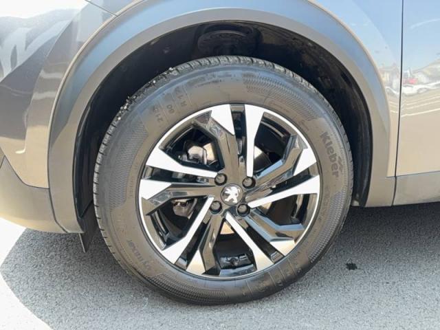 Peugeot 2008 image 8