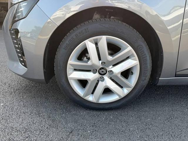 Renault Clio image 1