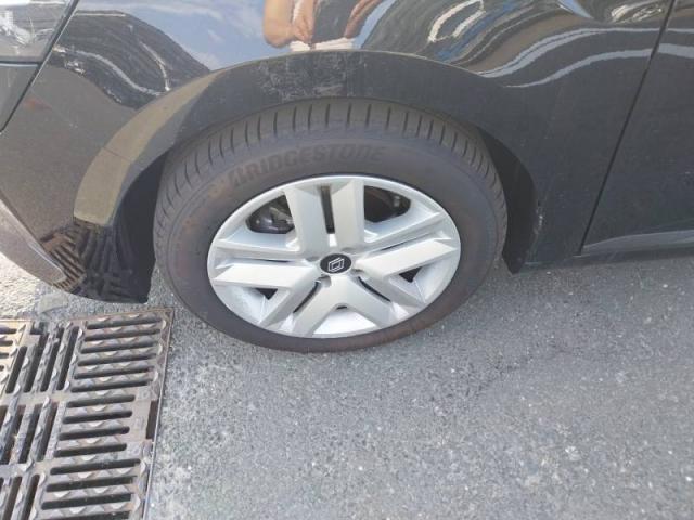 Renault Clio image 8