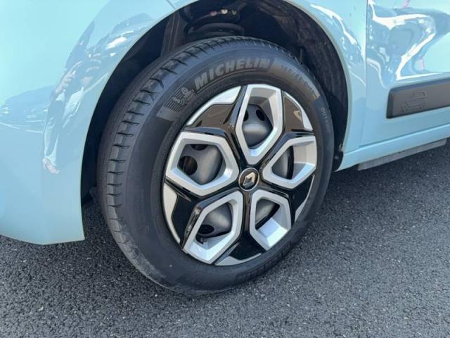 Renault Twingo image 8