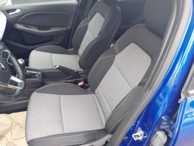Renault Clio image 8