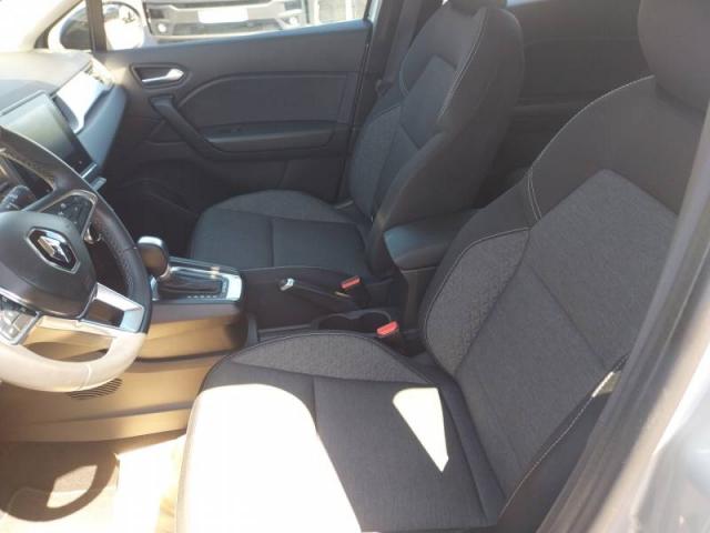 Renault Captur image 2