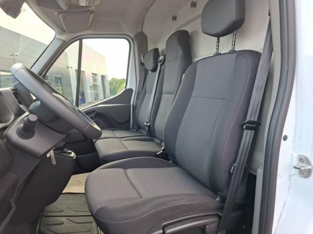 Renault Master image 4