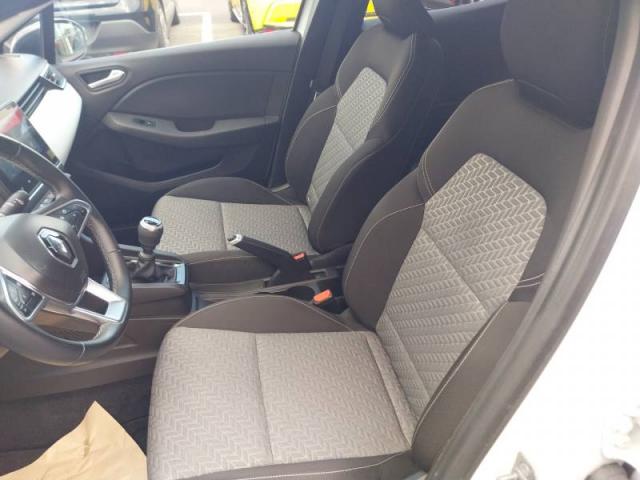 Renault Clio image 8