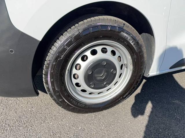 Citroen Jumpy image 8