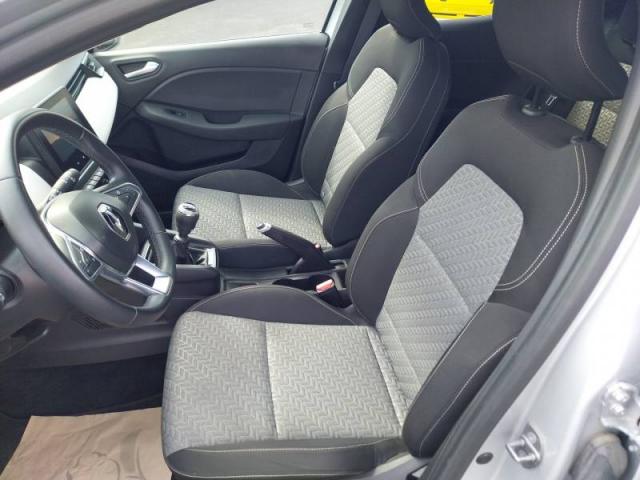 Renault Clio image 9