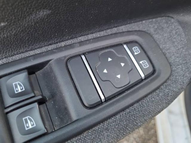 Renault Zoe image 9