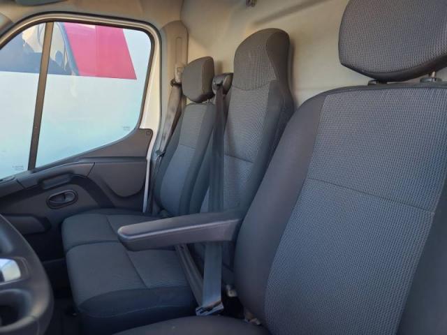 Renault Master image 7