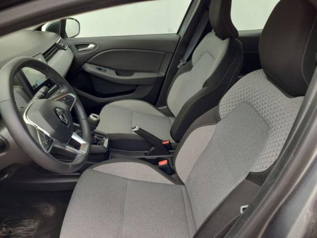 Renault Clio image 8