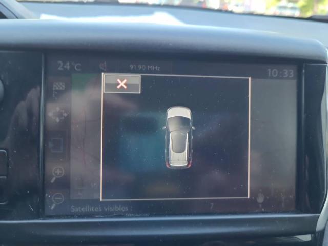 Peugeot 2008 image 2