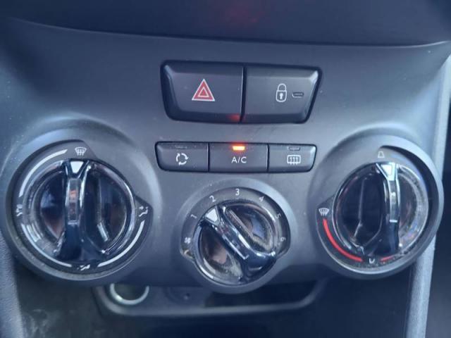 Peugeot 2008 image 3