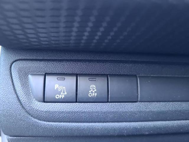 Peugeot 2008 image 9