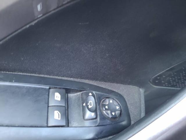 Peugeot 2008 image 7