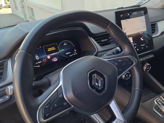Renault Captur image 2