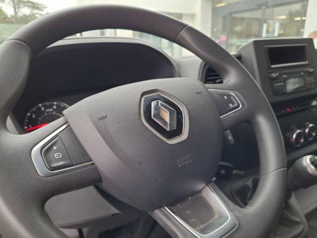 Renault Master image 8