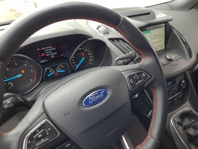 Ford Kuga image 4