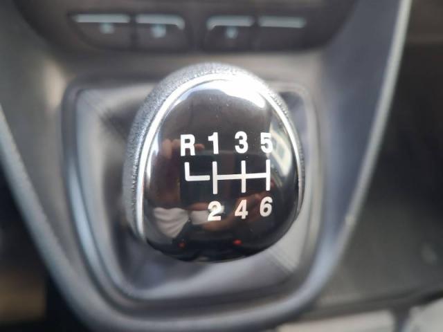 Ford Transit image 6