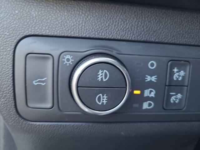 Ford Kuga image 5