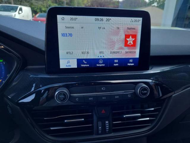 Ford Kuga image 4