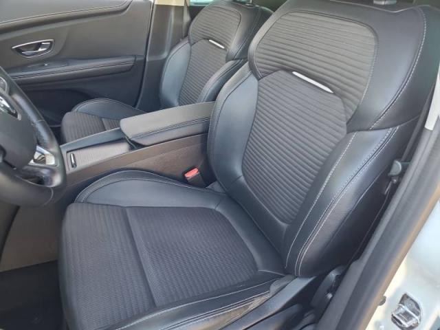 Renault Scénic image 2