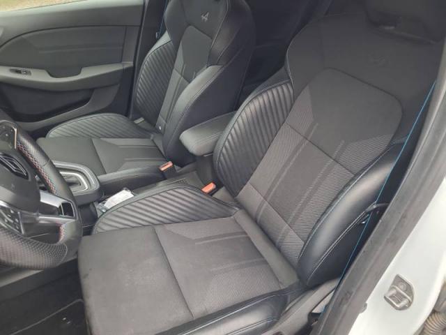 Renault Clio image 2