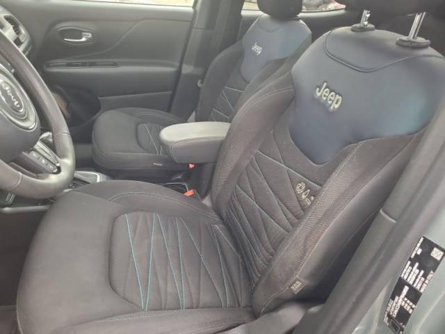 Jeep Renegade image 9