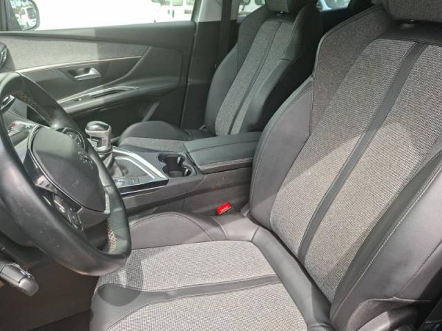 Peugeot 3008 image 1
