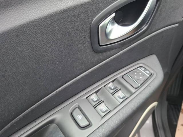 Renault Captur image 5