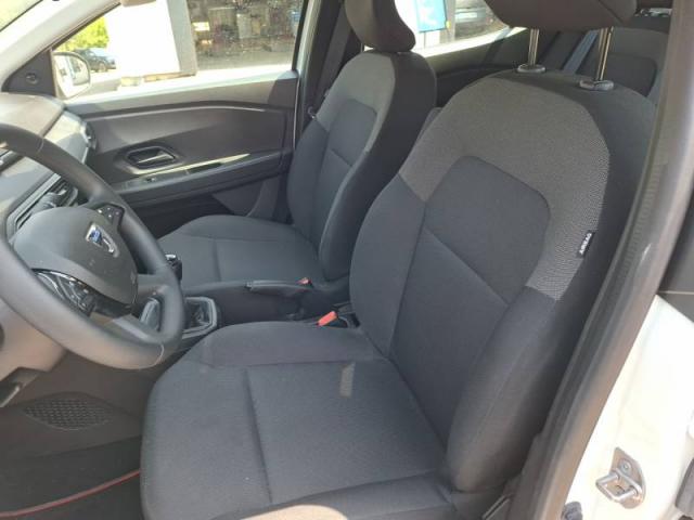 Dacia Sandero image 8