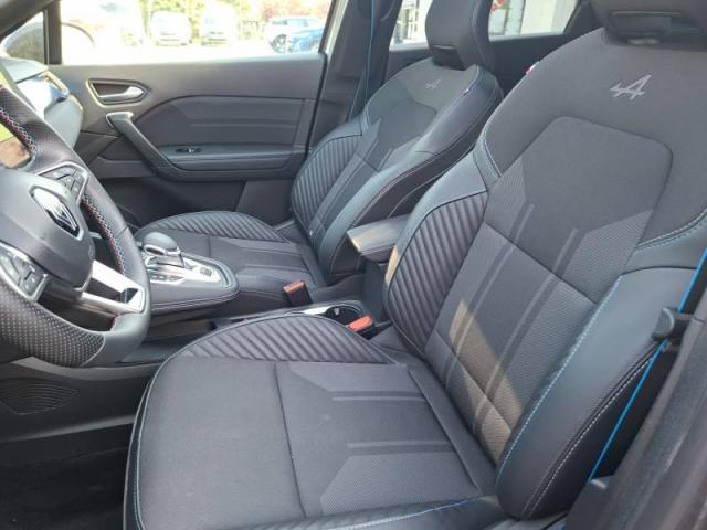 Renault Captur image 2