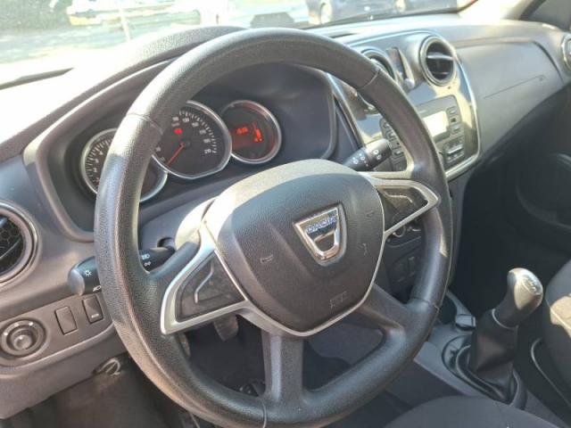 Dacia Sandero image 2
