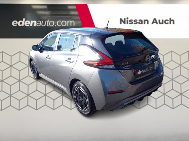 Nissan Leaf image 4