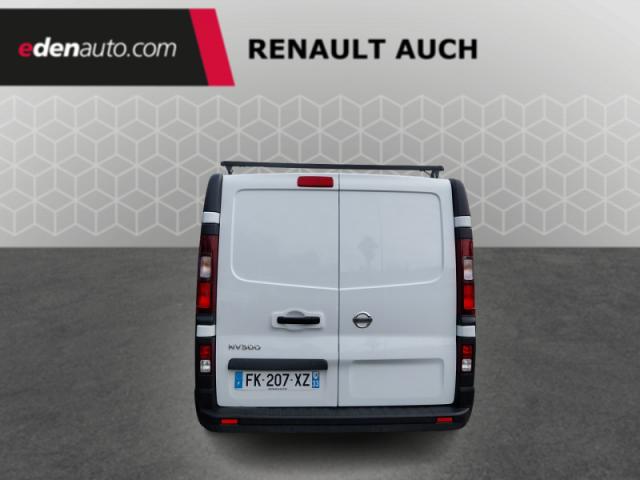 Nissan Nv300 image 1