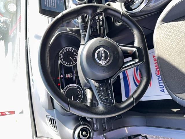 Nissan Juke image 8