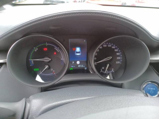 Toyota C-Hr image 7