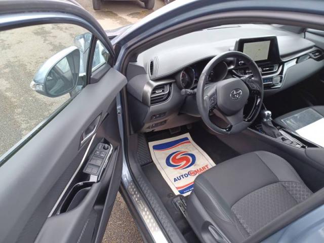 Toyota C-Hr image 5