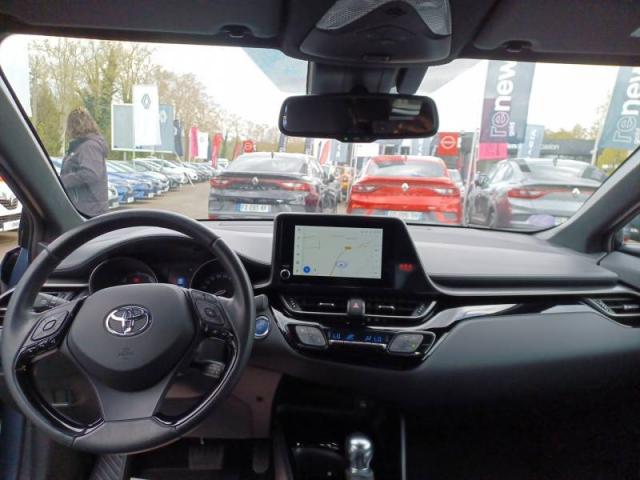 Toyota C-Hr image 8