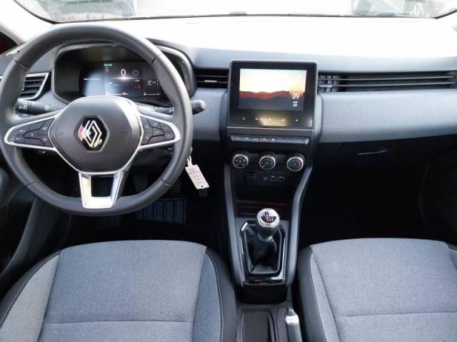 Renault Clio image 9