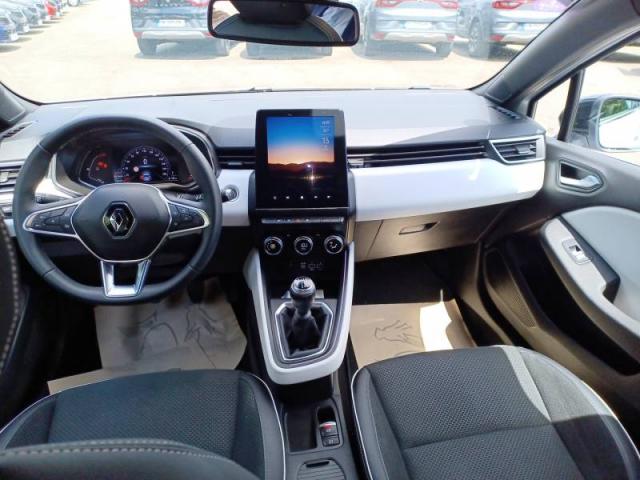 Renault Clio image 6