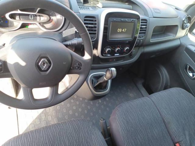 Renault Trafic image 3