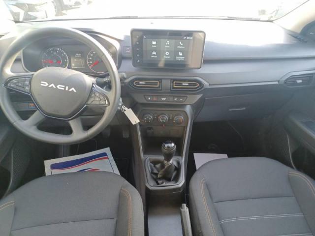 Dacia Sandero image 2