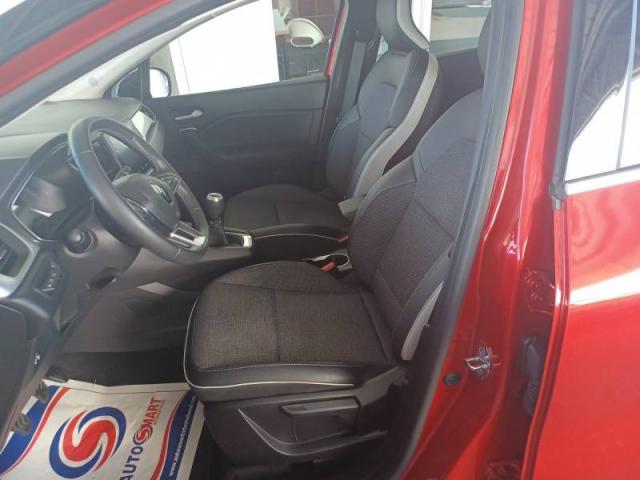 Renault Captur image 6