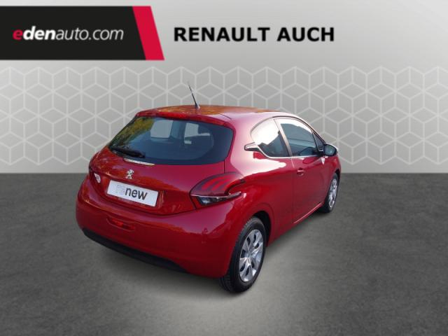 Peugeot 208 image 8