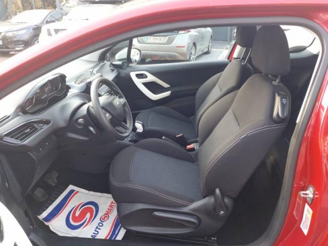 Peugeot 208 image 4