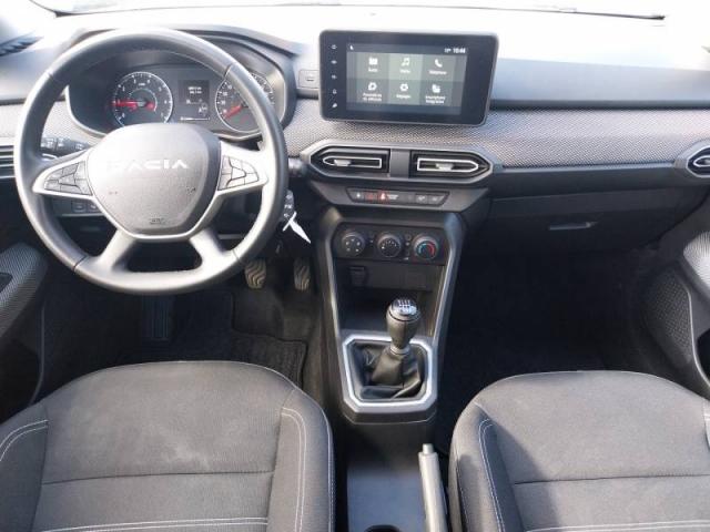 Dacia Jogger image 1