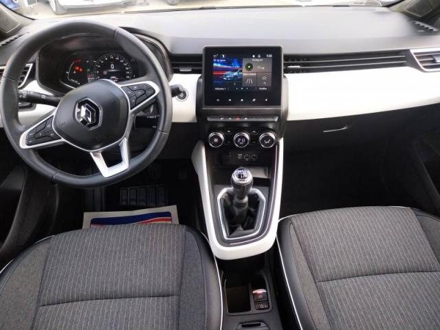 Renault Clio image 8