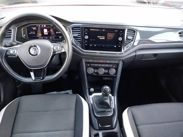 Volkswagen T-Roc image 7