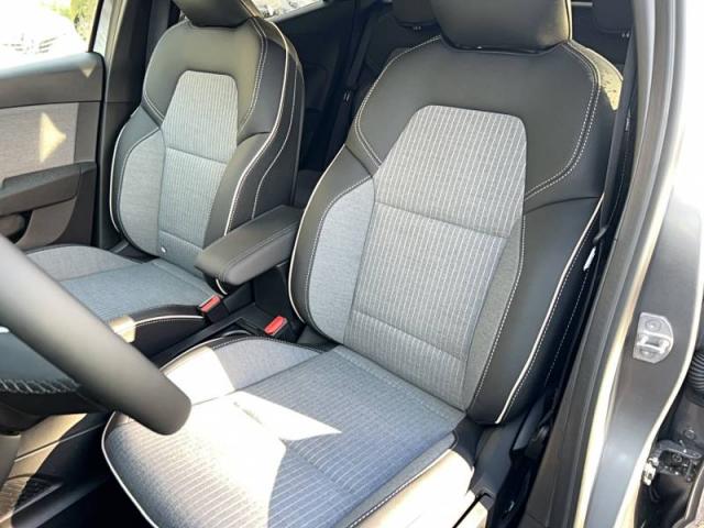 Renault Clio image 8